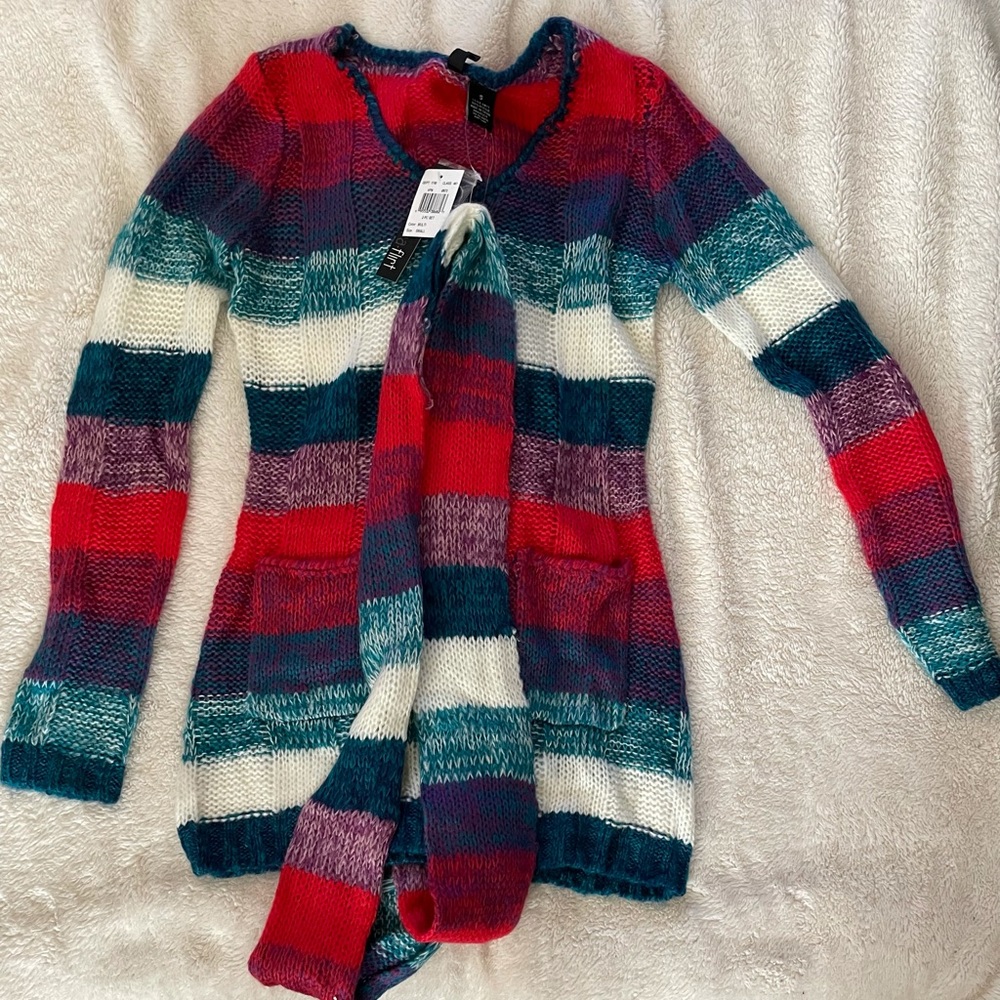 Sweater with scarf